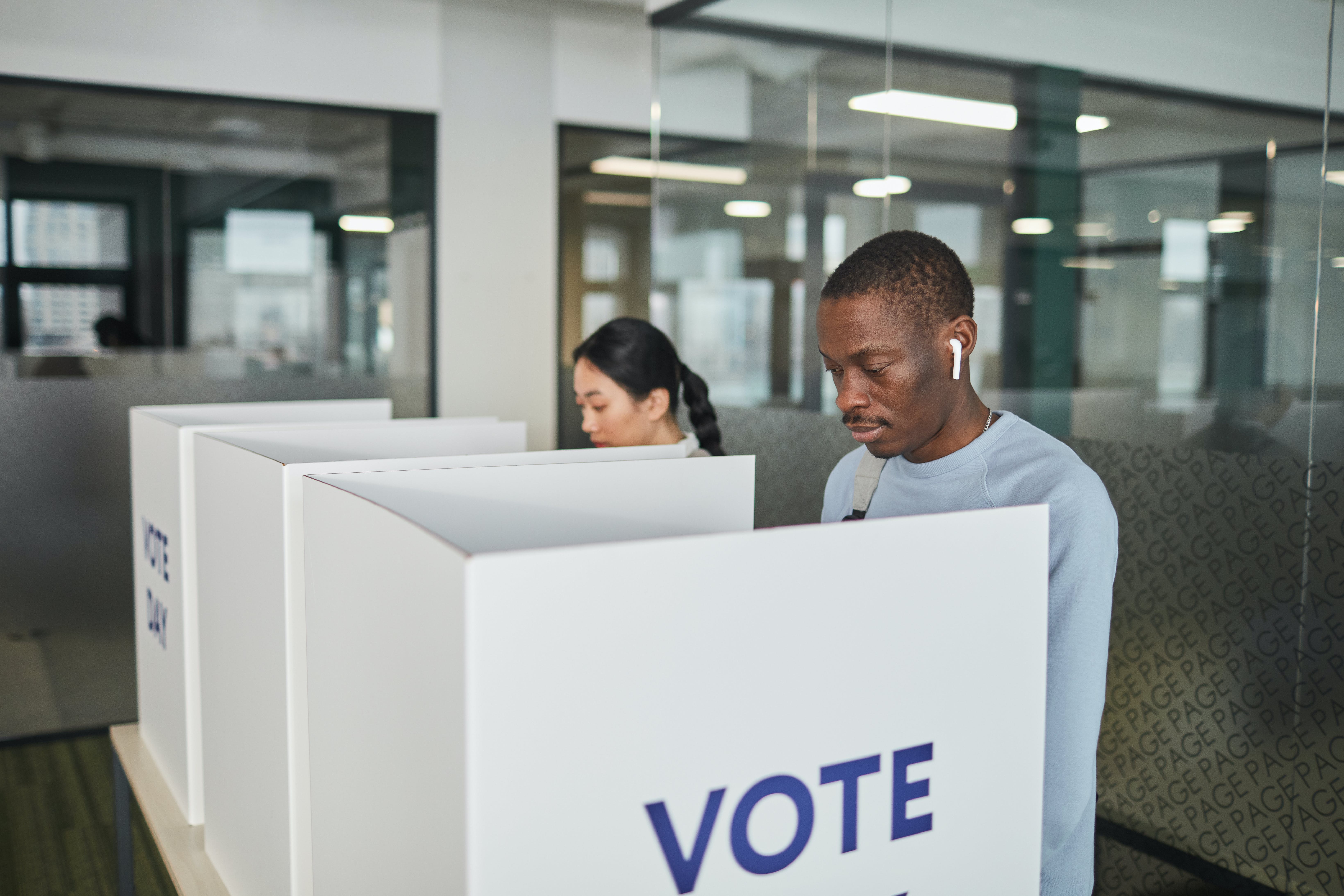 people voting