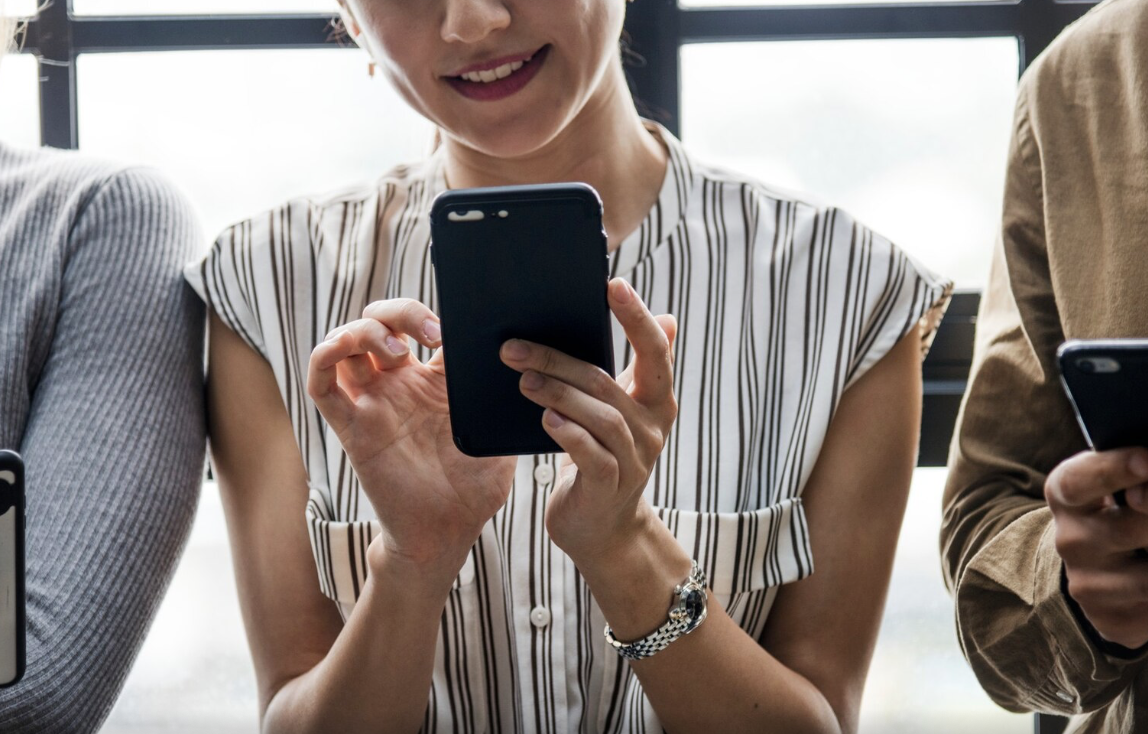 Cellphones in Schools 